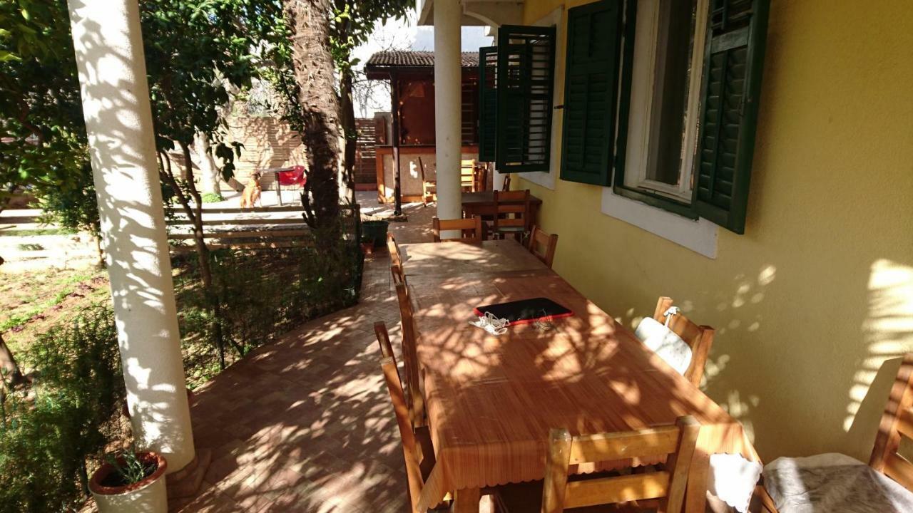 Apartmani Milka Pakostane Luaran gambar