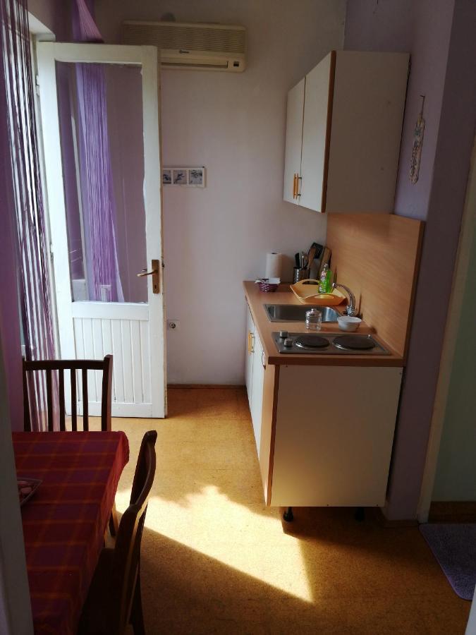 Apartmani Milka Pakostane Luaran gambar